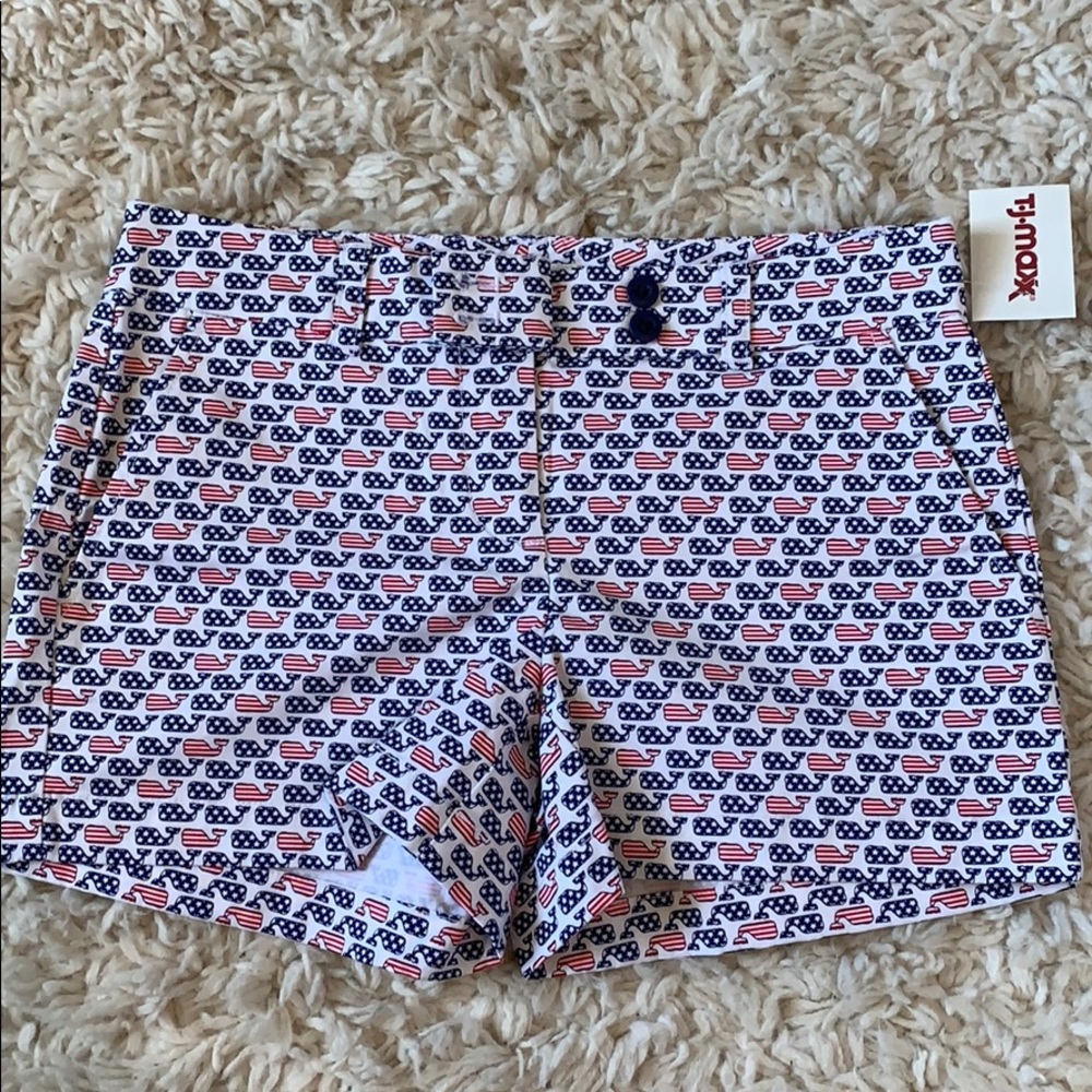 Vineyard Vines shorts!